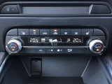 エアコンはオートエアコンです☆快適な空間で運転していただけます☆