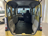 運転席以外の空間は全て荷室として使えるこの広さは、ぜひ一度ご覧いただきたいです!