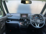 フロントガラスが大きいので、広い視界でとても運転しやすいお車です(*'&omega;'*)