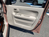運転席ドアパネルです