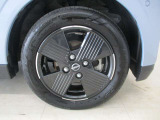 ■純正14インチアルミホイール!タイヤサイズは「155/65R14」です。【左右フロント/2023年7週 溝3mm。左右リヤ/2023年11週 溝4.5mm】