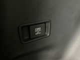 ホンダセンシング装着車となっております。衝突軽減ブレーキ、誤発進抑制機能、歩行者事故低減ステアリング、路外逸脱抑制機能、アダプティブクルーズコントロール、車線維持支援システム他、安全運転を幅広く支援。