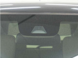 ◆Honda SENSING◆ カメラ等装置で精度の高い検知能力を発揮、安全運転を支援します。ステアリング上のコントローラーに注目!