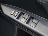 パワーウインドウを装備しております!後席ウインドゥの閉め忘れも運転席で解決できます♪