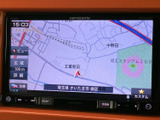 目的地までのルートをスムーズに案内してくれるので、安心して運転を楽しめます。ナビゲーション機能で、初めての道も安心です。