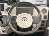 【純正革巻きステアリング】上質な革を使用することで、手にしっかり馴染みとても運転しやすいハンドルです♪