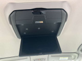 後席モニター完備!後席の方も大画面で映像をお楽しみ頂けます☆
