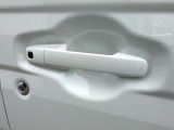 運転席ドアハンドル周辺の写真です。