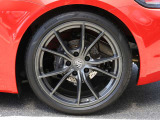 F:235/35ZR20 R:265/35ZR2