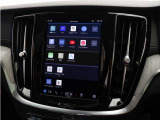 Google搭載のボルボなら、車内にいながら多彩なデジタルライフをお楽しみいただけます。Google Playから必要なアプリをダウンロードして、有意義な移動時間を楽しみましょう。