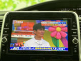 停車時にTVを楽しめます。休憩時間や待ち時間など、ちょっとした時間に映像を楽しめます。