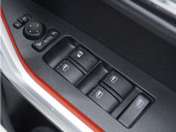 ◆パワーウィンドウスイッチ◆運転席から全席の窓の開閉操作を行うことが出来いつでも換気ができます!
