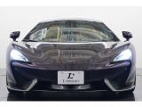 スペシャルカラーのコバルトバイオレットを纏った、ひと際目を惹くボディカラー。鮮やかな色合いがスポーティなボディラインを際立たせ、特別感のある仕上がりです。