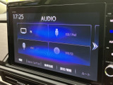 多彩なメディアに対応したオーディオシステムで、お好みの音楽を高品質で楽しめます。ドライブの時間をより豊かなひとときに演出します。