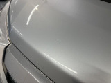 ボンネットにキズあります。