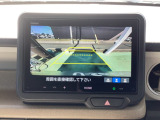 バックモニター搭載で車庫入れ安心!バック中の死角部分がモニターに映し出されるので安全性アップ!!