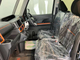 中古車は一物一価、同じようなお車でも、整備状況、外内装の状態など様々です。