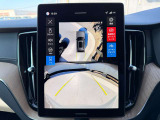 ◆360&deg;ビューカメラ『車載のカメラを駆使し、車を真上から見下ろしている映像に変換、センターディスプレイに表示させ、安全な駐車をサポート。縦列駐車や狭い場所への駐車に大きく役立ちます。』