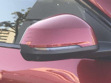 【BMWミラー】視認性の高いスタイリッシュなミラー。自動防眩機能も付いており夜間のドライビングをサポートします。