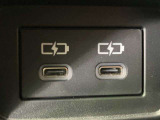 充電用ソケット