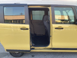 地上高は低く、みんなが乗り降りしやすい車を目指しました。