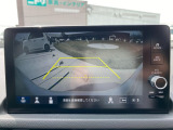 バックカメラ搭載♪初心者の方や運転が苦手な方でも安心して駐車できます。
