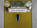 キーを取り出さずにドアを施錠&解錠。クルマの始動も可能です。