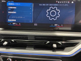 衝突被害軽減ブレーキと車線逸脱警告がついています。