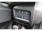 運転席右下部にはレーンキープアシストのオン・オフ切替スイッチを設置。