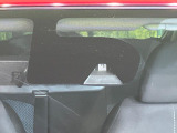 【エマージェンシーブレーキ】走行中に前方の車両等を認識し、衝突しそうな時は警報とブレーキで衝突回避と被害軽減をアシスト。より安全にドライブをお楽しみいただけます。