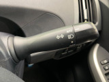 【オートライト】周りの明るさに応じて自動でヘッドライトの点灯・消灯ができる機能です!ライトの付け忘れ・消し忘れなどが無くなり、雨の日や夕方の走行も安心!トンネル通過時も便利ですね♪