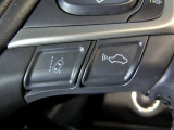 運転席側のステアリングスイッチです。