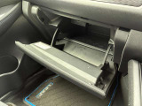 車検証ケースもすっぽりグローブボックス★