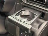 運転席ドリンクホルダーです