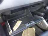 グローブボックスです!車検証入ります!