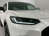 【LEDヘッドライト】LEDヘッドライトは省電力で、明るく遠くまで照らし、夜道や雨天時などの安心感を高めます。点灯忘れを防ぐオートライトも付いているので安心ですね♪