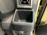 品質へのこだわり!フロアマットやシートなど車内をキレイに清掃し、ニオイや汚れなどを徹底的にクリーニングしてもらっております。室内はピカピカです☆
