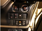 当店ではスポーツグレードや人気車種・上級グレードを主に仕入れ強化しております!中古車でお買い得感あるお車展示中となっておりますのでお客様のご来店、お見積もり依頼お待ちしております。