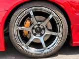 Z33ブレンボ。タイヤは255/35R18
