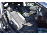 ☆運転席全体☆ シートヒーター機能付本革・スエード調ファブリックコンビのパワーシートでございます♪