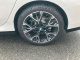 お車の詳細に関しまして、当店スタッフまでお気軽にお問い合わせくださいませ。全国のお客様からのお問合せをお待ち致しております。BMW Premium Selection千葉中央 ・043-305-2111