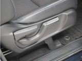 ◆シートハイトアジャスター◆運転席を上下に高さ調節ができます!運転ポジションを体格に合わせてシート調整できます。