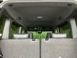 シートや収納部分だけではなく、細かな隙間まですべて洗浄致します。