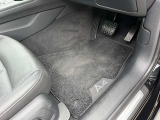 最新鋭の自社整備工場にて、車検・点検は勿論の事、あらゆるご要望にお応えすべく輸入車ディーラーならではの最新のコンピューターシステムとベテランの整備士がバックUP!