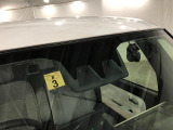 先進技術によってさらに進化した「次世代スマートアシスト」が毎日の運転で感じる不安や緊張を減らし、ヒヤッとするシ-ンを未然に防ぐためにサポ-トします!