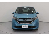 Honda SENSING搭載!ミリ波レーダー単眼カメラで、クルマの前方の状況を認識。ブレーキやステアリングの制御技術と強調し、安全・快適な運転や事故回避を支援する先進のシステムです。