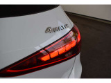 万一の車両トラブルなどが発生した場合でも、お電話一本で、現場での応急処置や、車両のけん引、ドライバーや同乗者の方の移動の手段の手配など、一定の条件にて無料でサポートいたします。