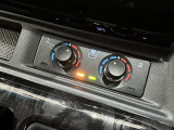 快適温熱シート+ベンチレーションシート(運転席・助手席)