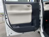 当店のお車をご覧いただきましてありがとうございます。お車についてのご質問やお見積りのご依頼、ご購入にあたってのご相談などは無料電話(0078-6002-312860)にお気軽にお問い合わせ下さい!