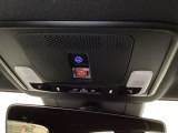 Honda CONNECTサービス対応車です。Honda CONNECT用緊急通報ボタン/トラブルサポートボタンが付いています。
